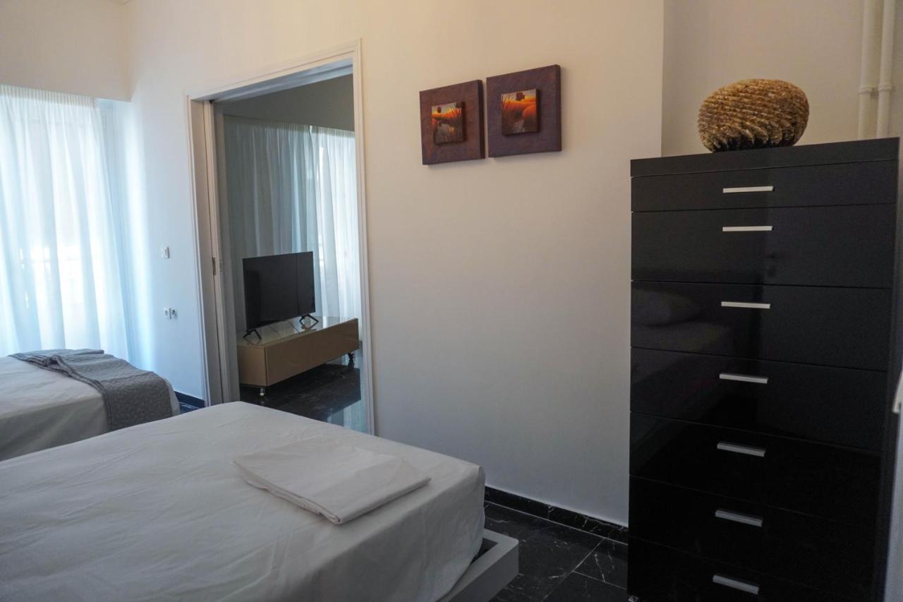 Marianna'S Stylish Brand New Apt In The Heart Of Атина Екстериор снимка